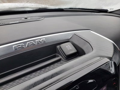 2025 RAM 1500 Big Horn Crew Cab 4x4 5'7' Box