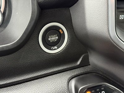 2023 RAM 1500 Big Horn Crew Cab 4x4 5'7' Box