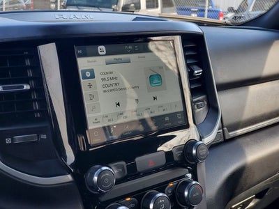 2022 RAM 1500 Big Horn Crew Cab 4x4 6'4' Box