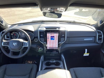 2026 RAM 1500 Big Horn Crew Cab 4x4 5'7' Box