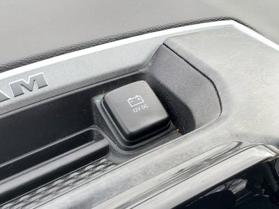 2020 RAM 1500 Big Horn Crew Cab 4x4 5'7' Box