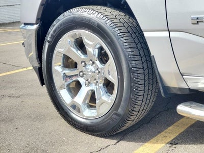 2020 RAM 1500 Big Horn Crew Cab 4x4 5'7' Box