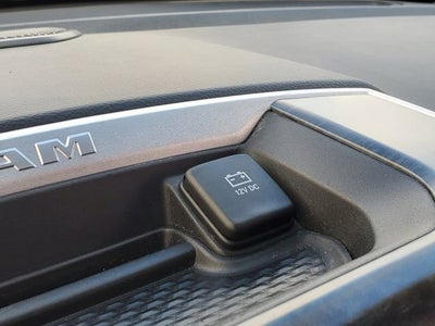 2022 RAM 1500 Big Horn Crew Cab 4x4 5'7' Box