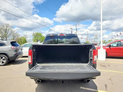 2022 RAM 1500 Big Horn Crew Cab 4x4 5'7' Box
