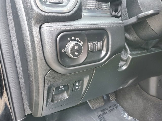 2020 RAM 1500 Limited Crew Cab 4x4 5'7' Box