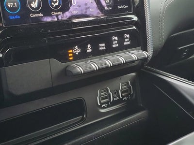 2020 RAM 1500 Limited Crew Cab 4x4 5'7' Box