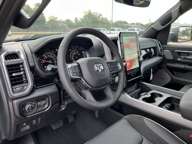 2026 RAM 1500 Laramie Crew Cab 4x4 5'7' Box