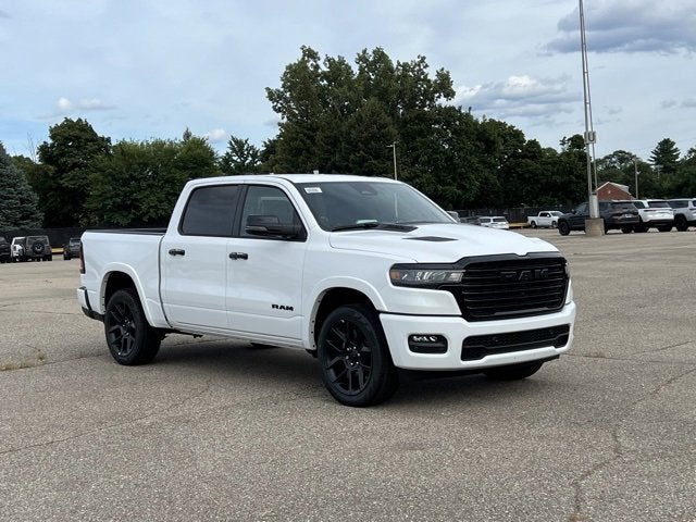 2026 RAM 1500 Laramie Crew Cab 4x4 5'7' Box