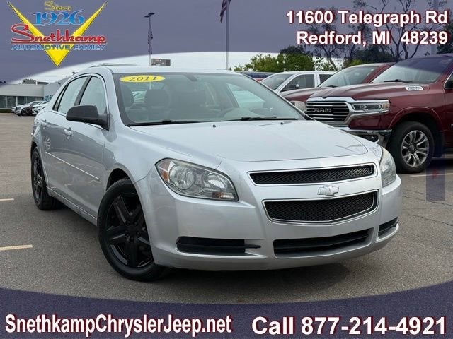2011 Chevrolet Malibu 1LS's photo