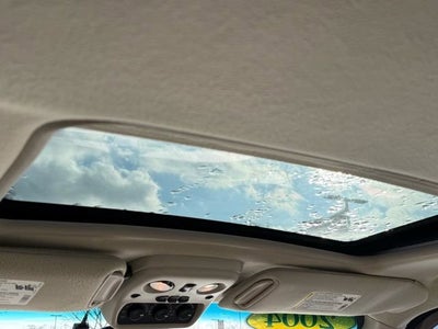 2004 Cadillac Escalade Standard