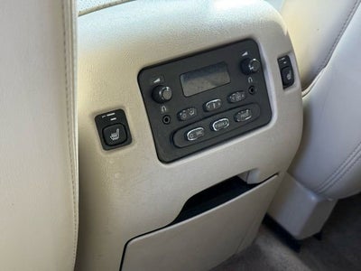 2004 Cadillac Escalade Standard