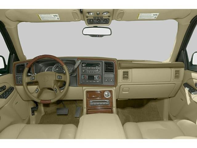 2004 Cadillac Escalade Standard