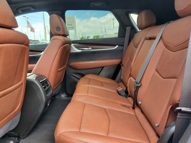 2024 Cadillac XT5 FWD Premium Luxury