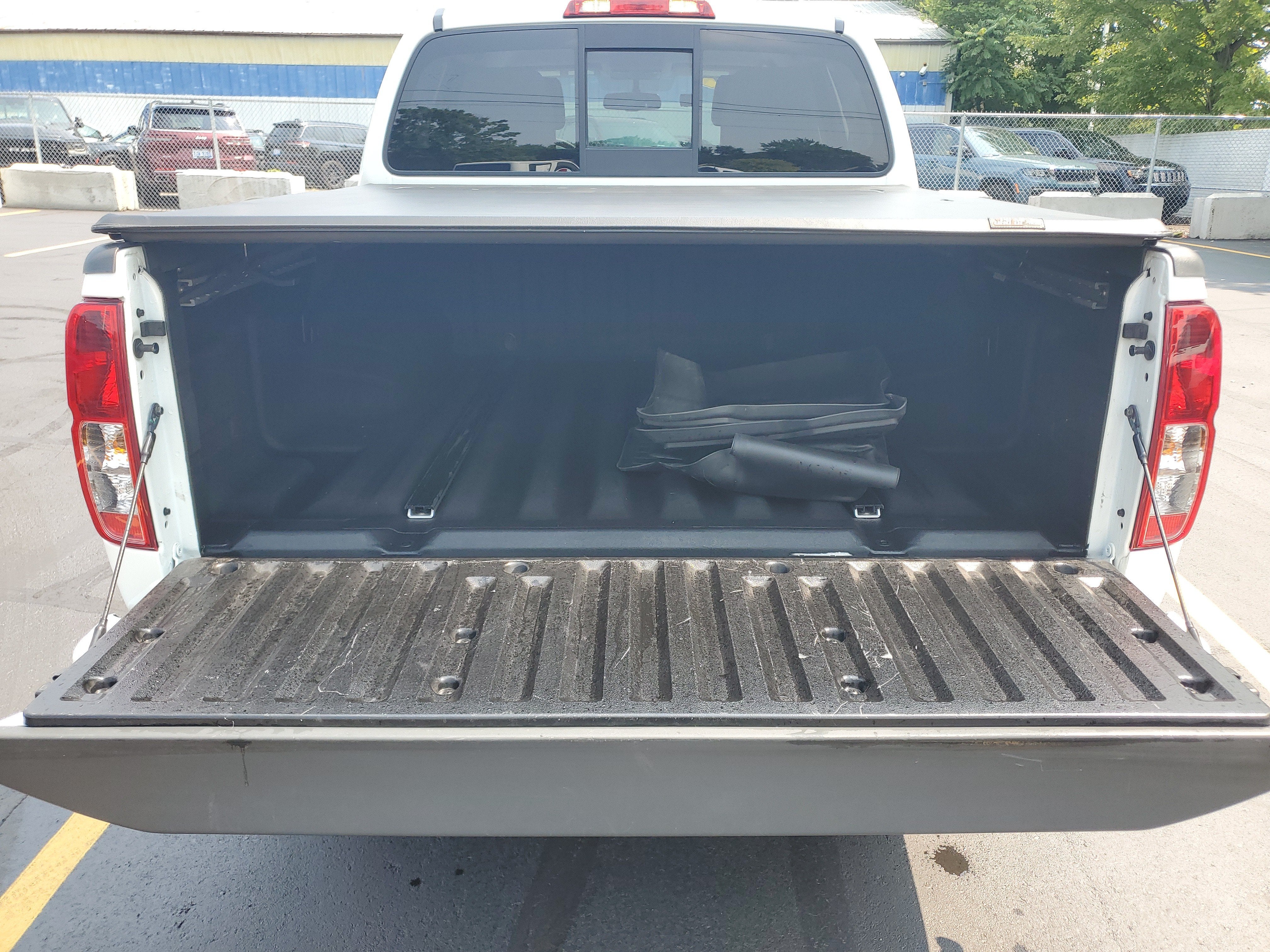 2021 Nissan Frontier Crew Cab SV 4x4
