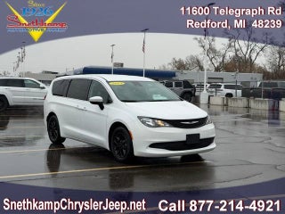 2023 Chrysler Voyager LX