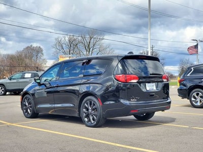 2019 Chrysler Pacifica Touring Plus