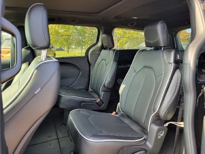 2027 Chrysler Pacifica PACIFICA LIMITED