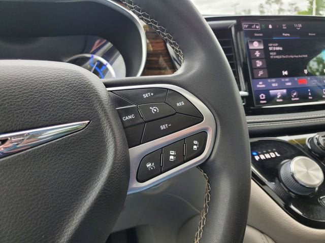 2022 Chrysler Pacifica Hybrid Limited