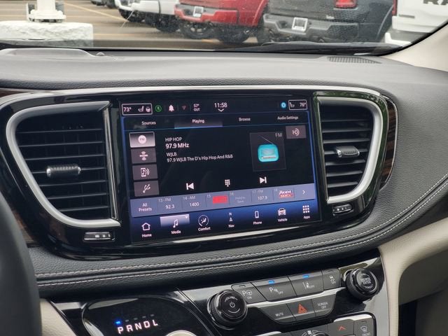 2022 Chrysler Pacifica Hybrid Limited