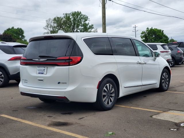 2022 Chrysler Pacifica Hybrid Limited