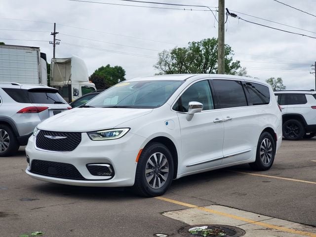 2022 Chrysler Pacifica Hybrid Limited