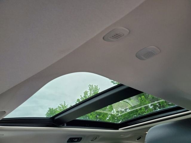 2022 Chrysler Pacifica Hybrid Limited