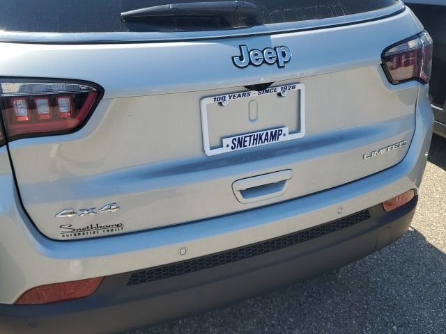 2026 Jeep Compass COMPASS LIMITED 4X4