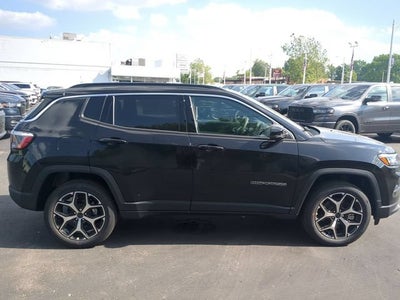 2026 Jeep Compass COMPASS LIMITED 4X4