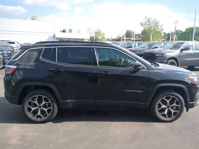 2026 Jeep Compass COMPASS LIMITED 4X4
