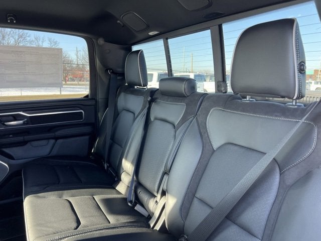 2026 RAM 1500 Laramie Crew Cab 4x4 5'7' Box