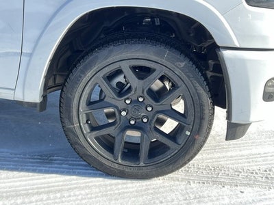 2026 RAM 1500 Laramie Crew Cab 4x4 5'7' Box