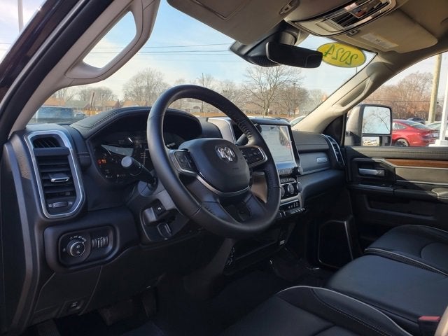 2024 RAM 2500 Laramie Crew Cab 4x4 6'4' Box