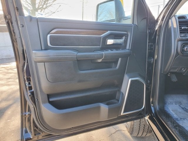 2024 RAM 2500 Laramie Crew Cab 4x4 6'4' Box