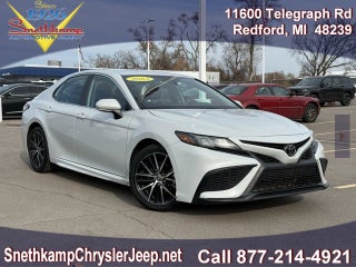 2023 Toyota Camry SE Nightshade Edition